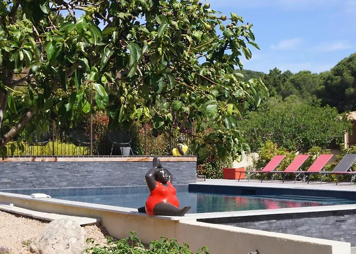 Les Jardins De Santa Giulia - Charmante Dhte Pensión 3*